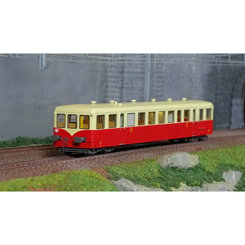 Koop Online Ree Modeles VB442 Remorque d‘autorail XR-7379, Rouge-Crème toit crème, SNCF, Bordeaux, éclairé