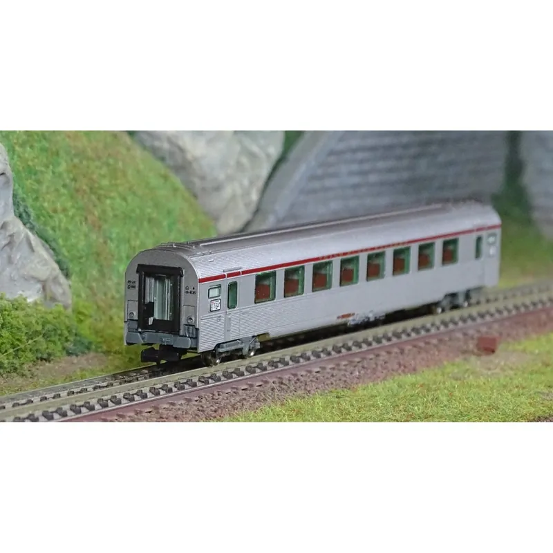Fabrieksprijs Arnold HN4442 Voiture voyageurs TEE « Cisalpin », Milan - Paris, A8u, SNCF, échelle N