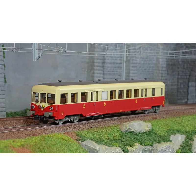 R37 HO41253 Remorque d‘autorail ZR 27110, 2ème classe, SNCF, rouge et crème, ep. III Beperkt Aanbod