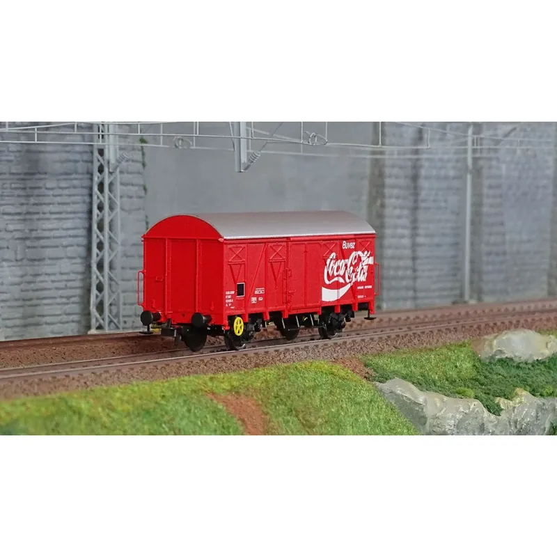 Jouef HJ6254 Wagon couvert à essieux G4 avec parois lisses, Coca Cola, SNCF Op = Op
