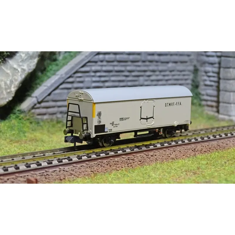 Arnold HN6432 Wagon réfrigéré à 2 essieux, D.T.M.V.F.-F.F.A, échelle N Favoriet