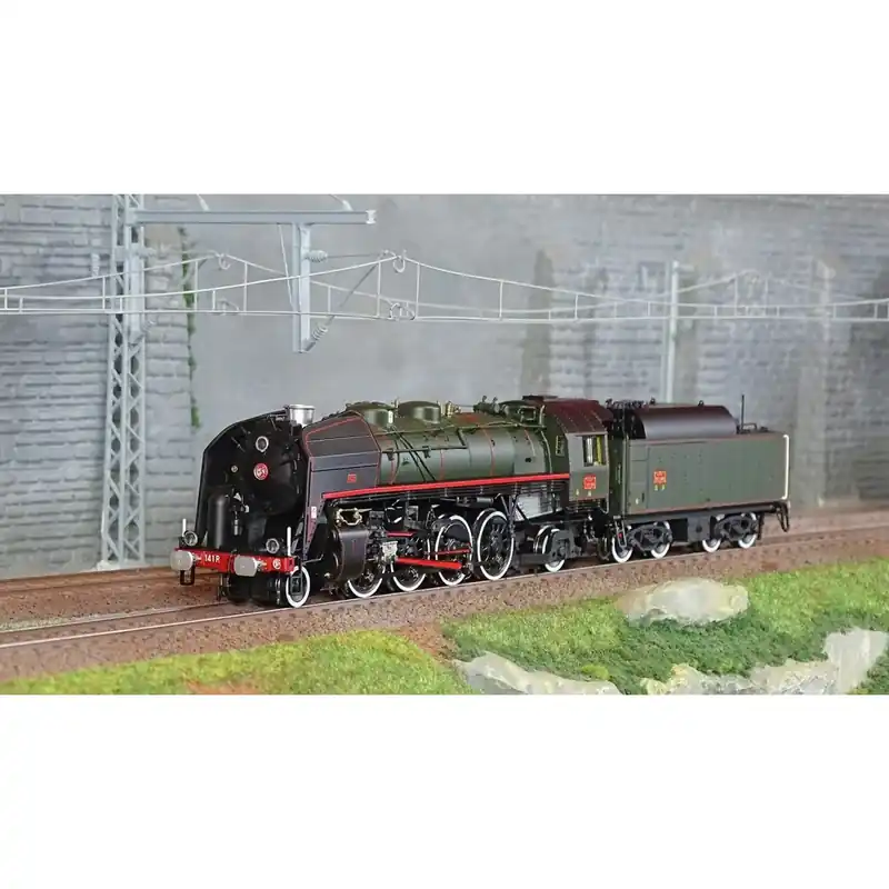 Jouef HJ2433S Locomotive à vapeur 141 R 1244, tender fuel grande capacité, verte/noire, roues blanches, SNCF, digitale sonore Beperkte Voorraad