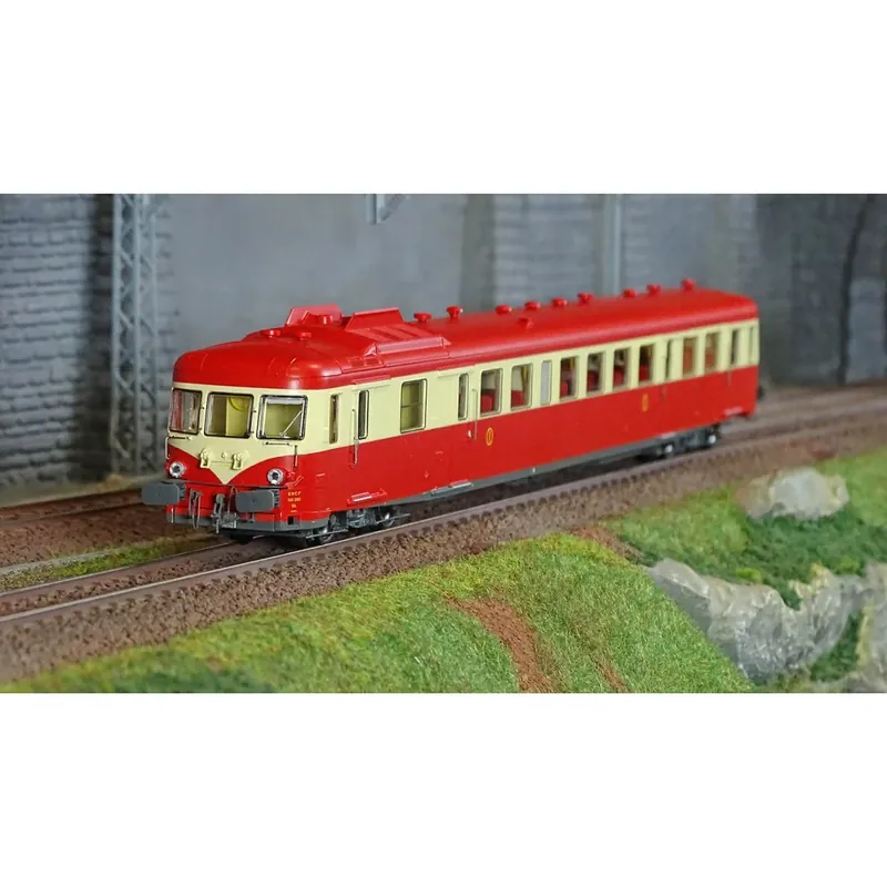 Ree Modeles MB229.S Autorail X 2913, 1ère classe, Rouge et Crème, Toit rouge, VAISE, SNCF, digital sonore Korting